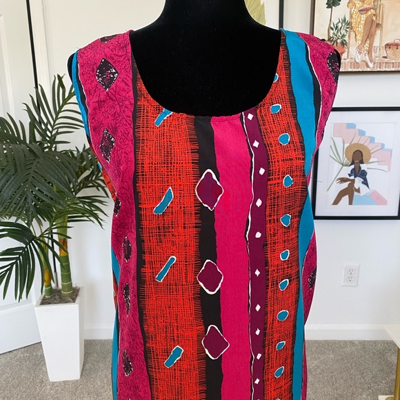 🌈 Vibrant Retro Print Maxi Dress 🌈 - Picture 2 of 2